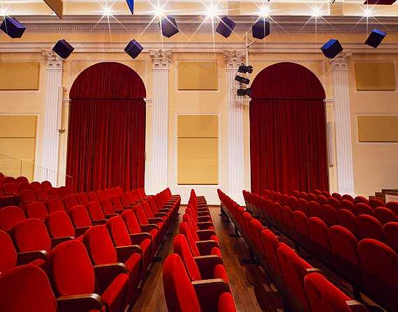 konferans salonu akustik ses yalıtımı