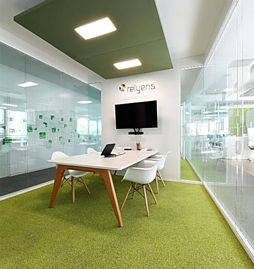 Yalıtım akustiği toplantı salonu